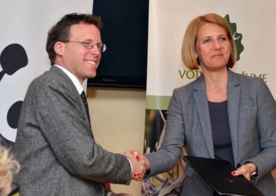 Memorandum between WWF DCP and Forest Public Enterprise